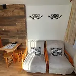 Pokoje I Apartamenty Regionalny Styl Ul Krole 1A Zakopane